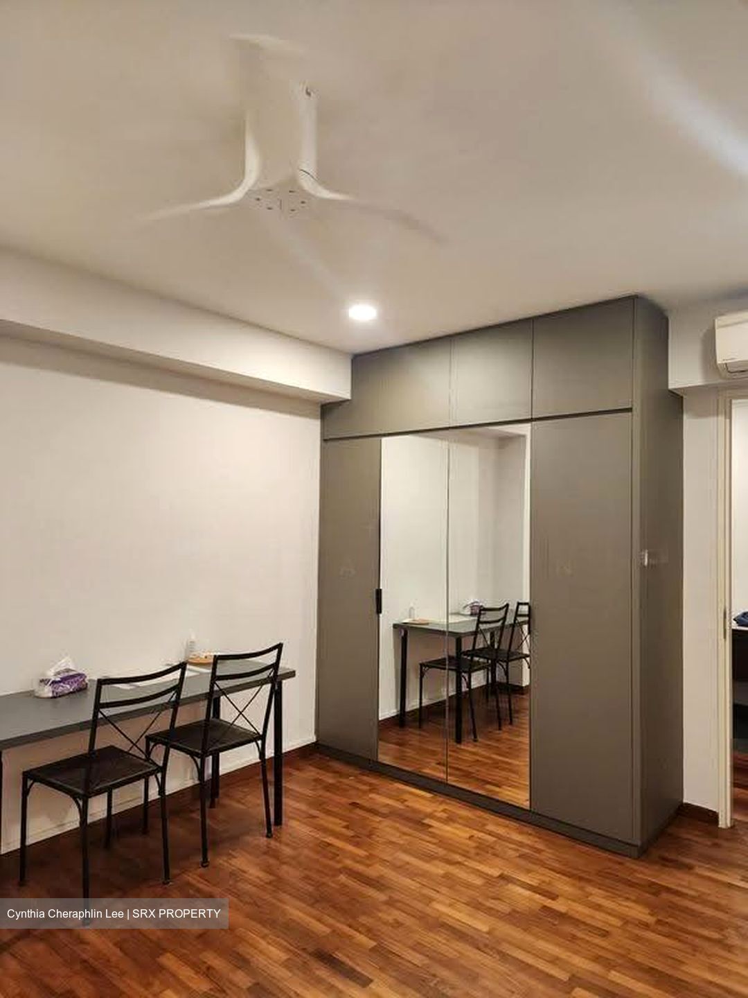 Blk 285A Toh Guan Road (Jurong East), HDB Executive #614639771